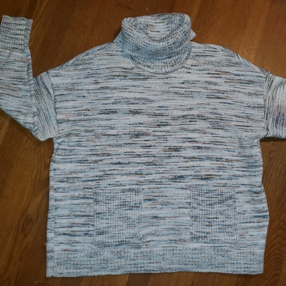 Loft Outlet Turtleneck Sweater with Pockets - Picture 3 of 10